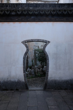 花瓶月门