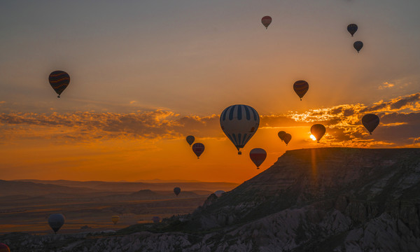 土耳其卡帕多奇亚的热气球