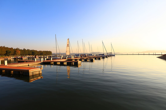 东湖帆船基地