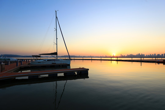 东湖帆船基地