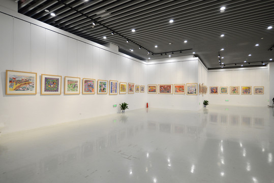 美术展