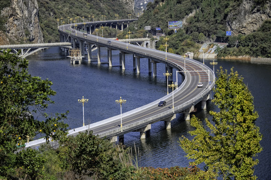 兴山水上公路