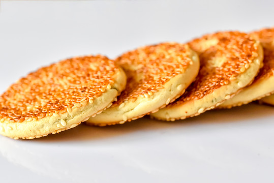 香酥芝麻饼