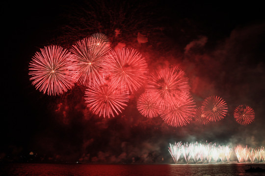 西湖烟花大会