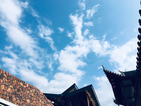 蓝天白云