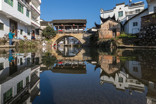 千烟之村游山村