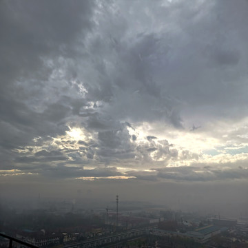 城市工业园雾霾大气污染PM25