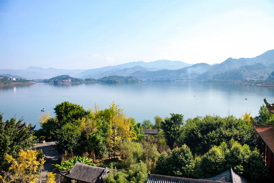 汉丰湖