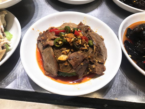凉拌牛肉