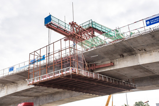 路桥基础建设后浇带接合处