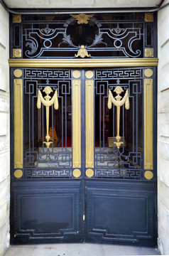 欧式雕花铜门