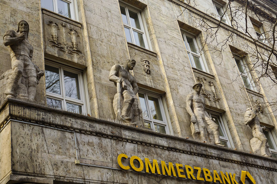德国汉诺威门头人物雕塑装饰