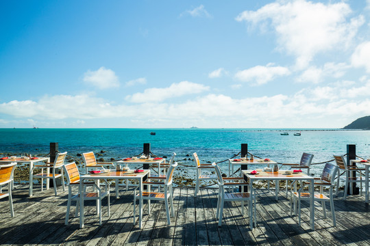 海边餐厅餐桌
