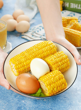 玉米和鸡蛋