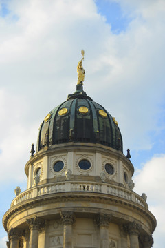 柏林御林广场的法国大教堂穹顶