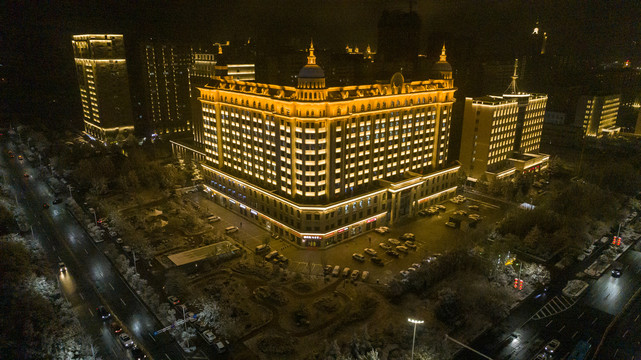 运城日报社办公楼夜景