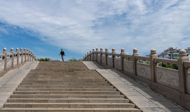 邹城唐王湖公园邹城博物馆