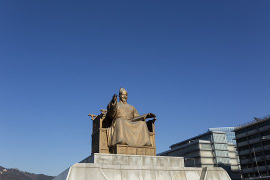 李祹世宗大王雕像