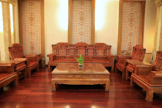 传统中式木雕沙发