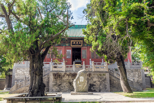 中岳庙西岳殿