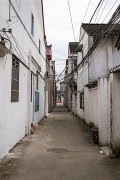 城镇居民区的小巷子