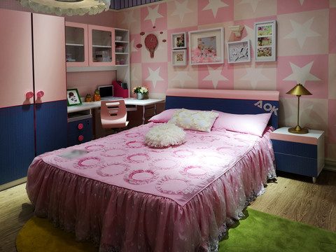 儿童房粉红色家具