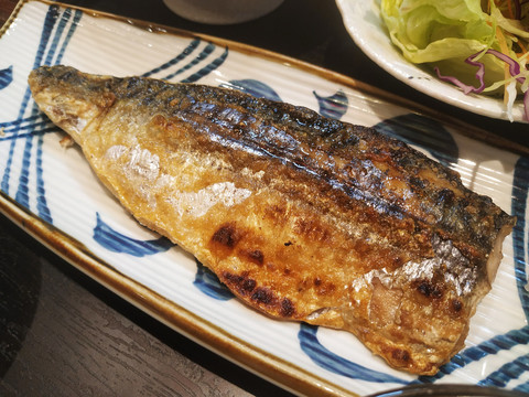 青花鱼定食