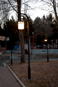 公园路灯