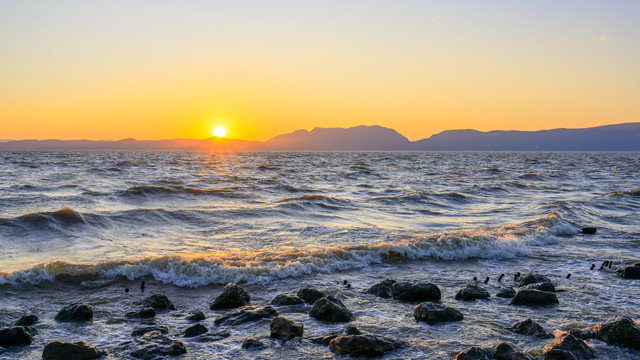 昆明滇池湿地公园夕阳日落