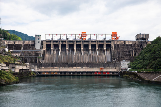 新安江水电站