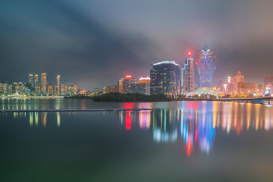 澳门现代建筑和桥梁和城市夜景