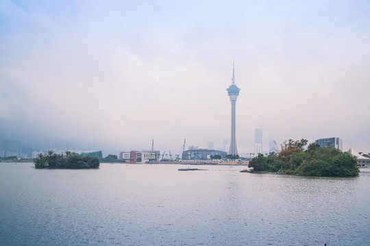 澳门城市建筑天际线和滨海风光