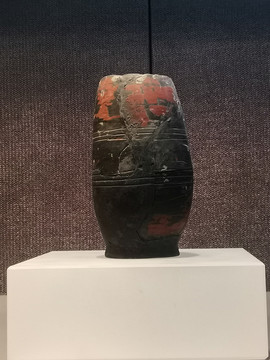 新石器时代崧泽文化彩绘陶杯
