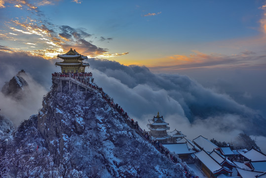 洛阳老君山雪景