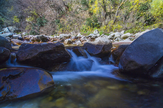 秦岭山秋景