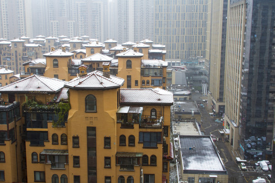 小区雪景