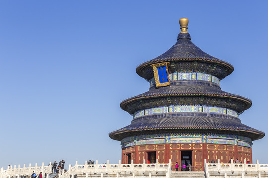 蓝天下的北京天坛祈年殿