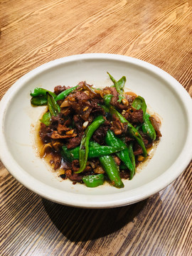 青椒炒肉