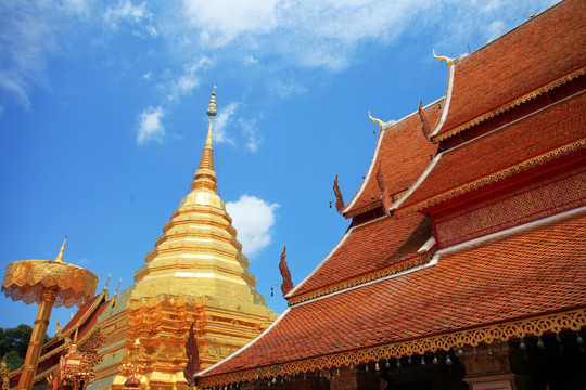 泰国寺庙金塔