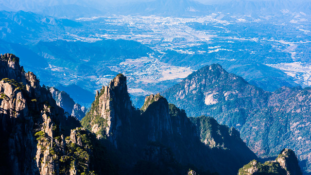 黄山奇峰