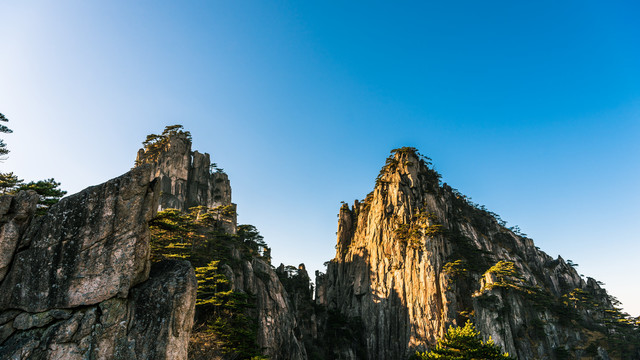 黄山奇峰