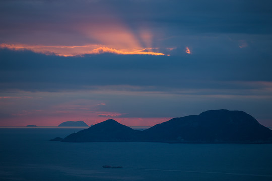 温岭石塘海上日出