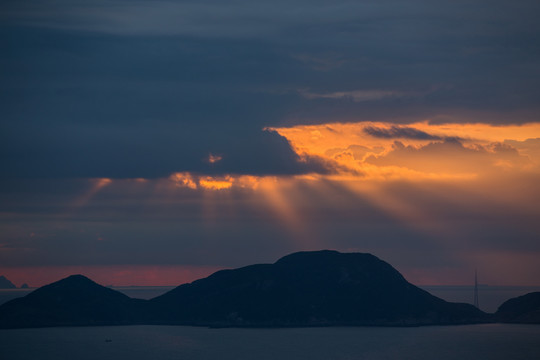 温岭石塘海上日出