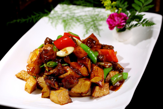 杏鲍菇炒牛肉粒