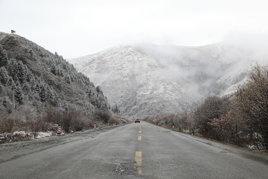 冰雪道路