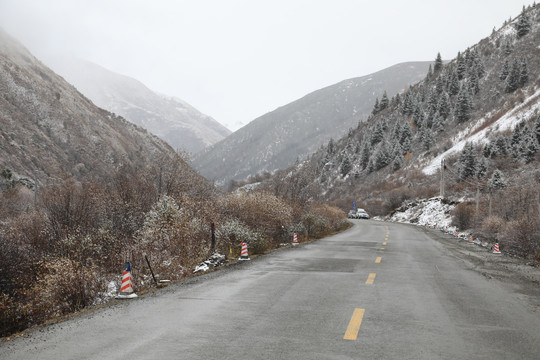 冰雪道路