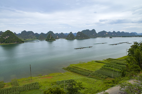 湖泊山水风光
