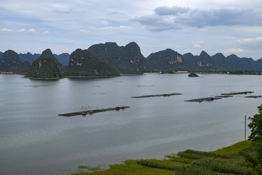 湖泊山水风光