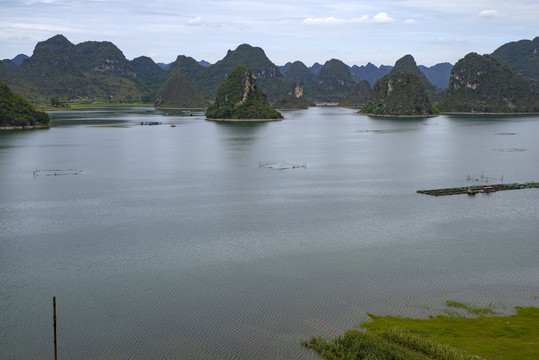 湖泊山水风光