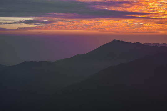 大山日出